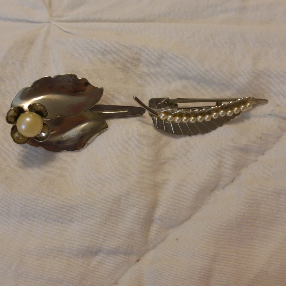 Retro hair clip